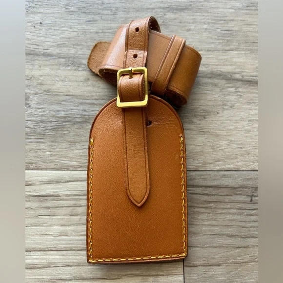 Louis Vuitton Vachetta Luggage tag and Poignet LV small box - Picture 4 of 4